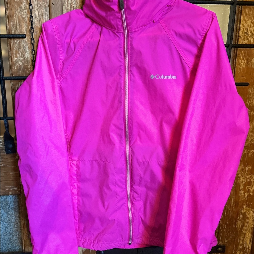 Columbia Bright Pink Women's Lightweight, Windbreaker, Rain Jacket
